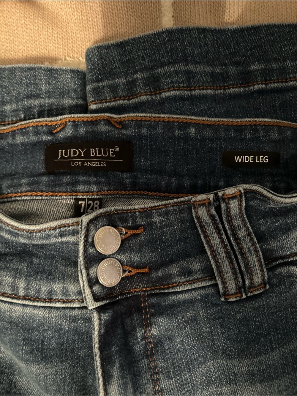 Judy Blue Medium Wash Blue Trouser Leg Jeans - Picture 3 of 7
